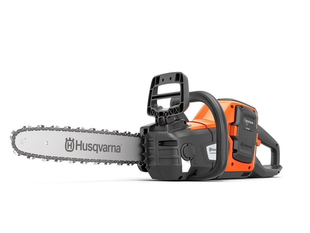 HUSQVARNA 230i aku pila KIT s aku nabíječkou B140+C80